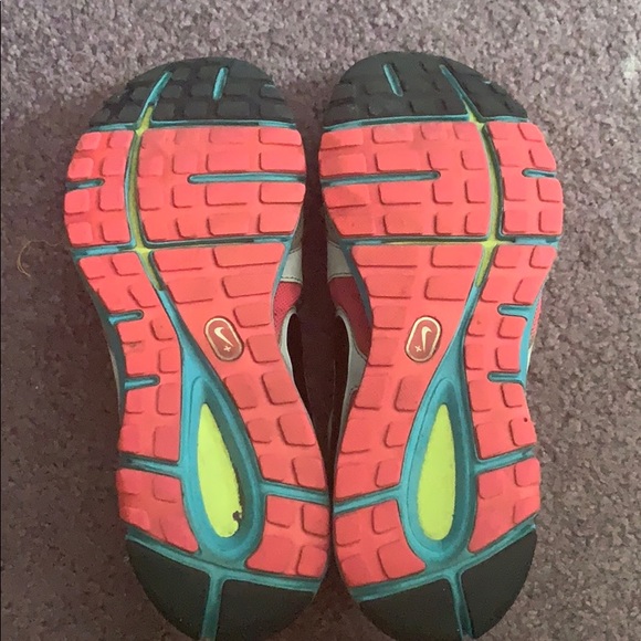 Nike sneakers - Picture 3 of 3